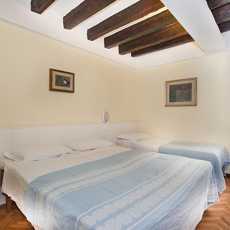 Hotel San Fantin Venice Room photo